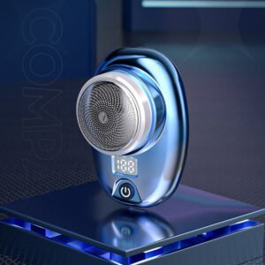 Compact travel electric shaver with rotary 3-blade head and Type-C charging